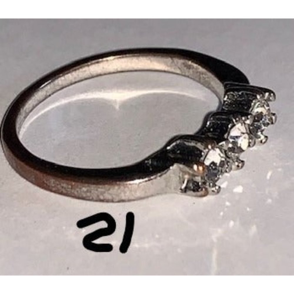 Silver tone ring size 6.75 - Picture 3 of 5